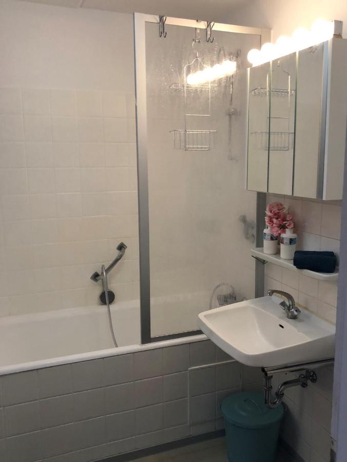 Grosses Appartement Mit Aussichtsbalkon Ludwigsbourg Extérieur photo